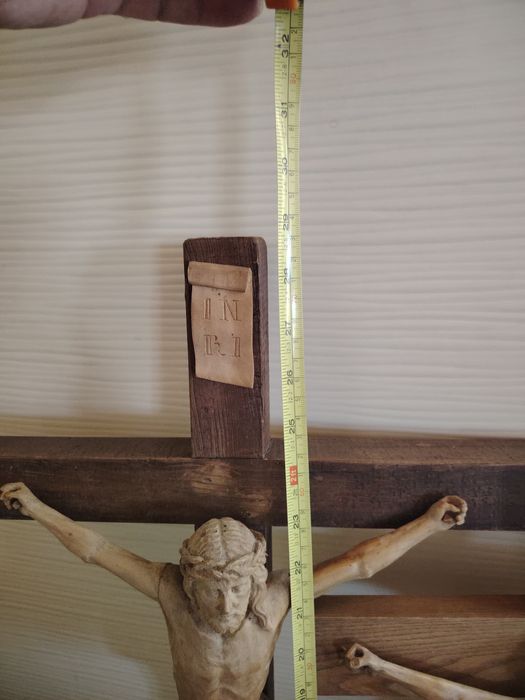 Crucifixuri de lemn