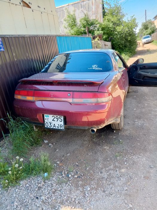 Продам машину Toyota Corolla
