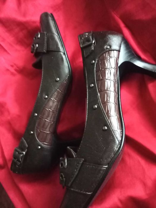 Официални обувки