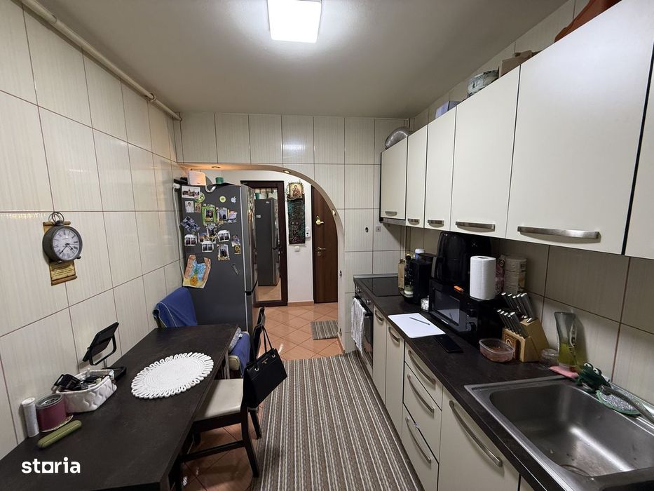 Apartament 3 cam modern complet renovat - mobilat Campina- central