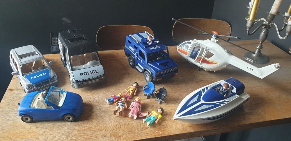 PlayMobil mixt unele incomplete