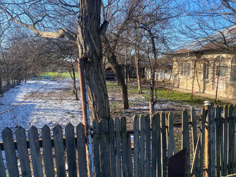 Casa cu 2000 mp teren, drum principal, utilitati, Cuza Voda - Calarasi