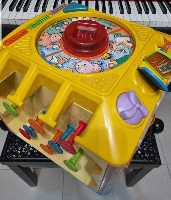 Cub Master Urias,montessori,Vtechh,fisher price