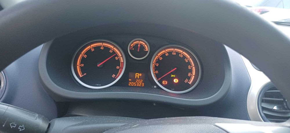 Vand Opel Corsa automat