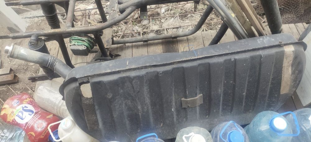 Продам топливный бак мерс 124