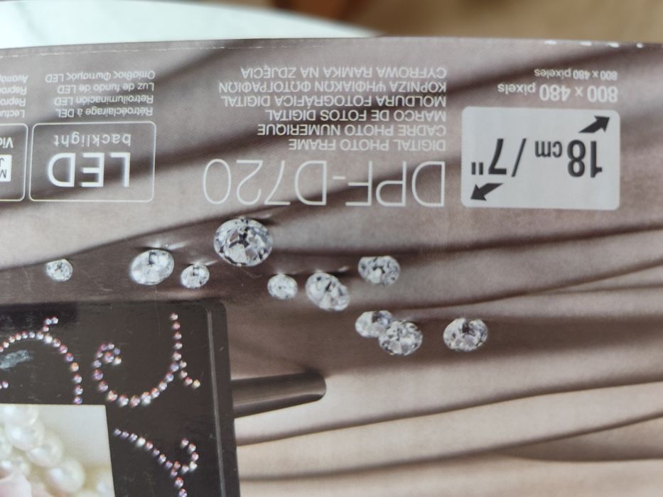 Електронна рамка за снимки Sony DPF-D720