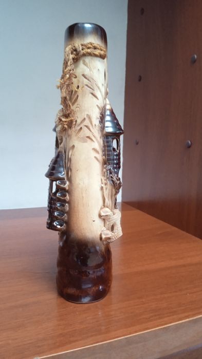 Декоративная ваза