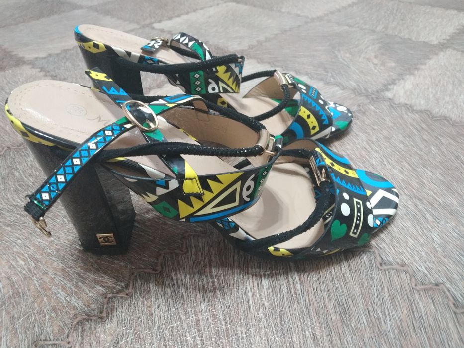 Продам женские басаножки