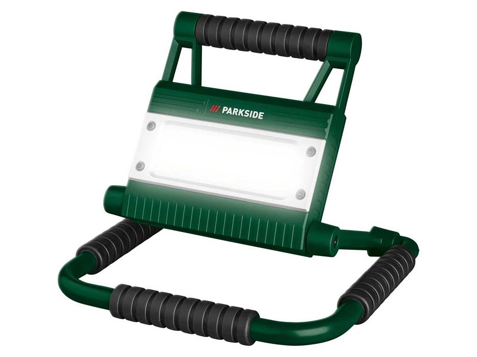Proiector, reflector, lampa de lucru PROFESIONALA, portabila, cu acumulator, noua, sigilata realizata in Germania; pentru service, atelier, garaj boxa