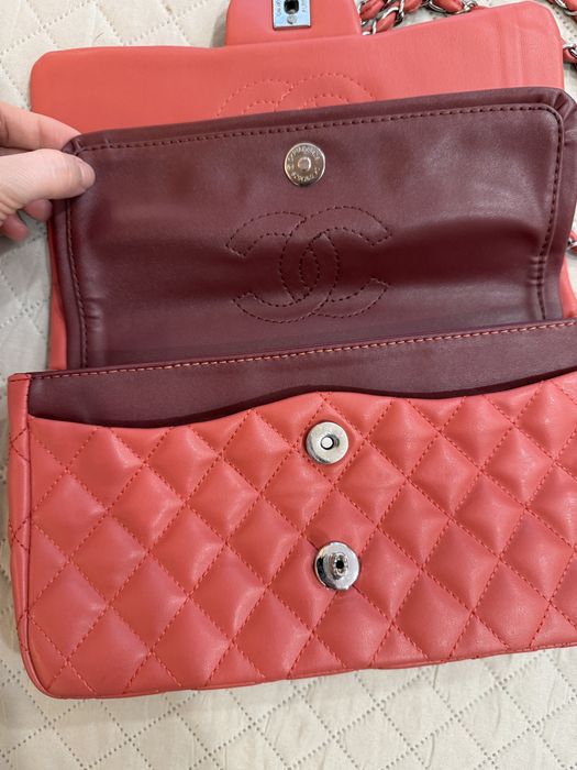 Geanta roșie tip Chanel
