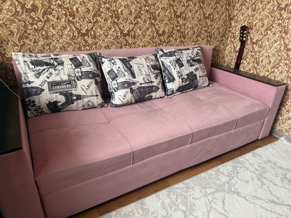 продам диван б/у