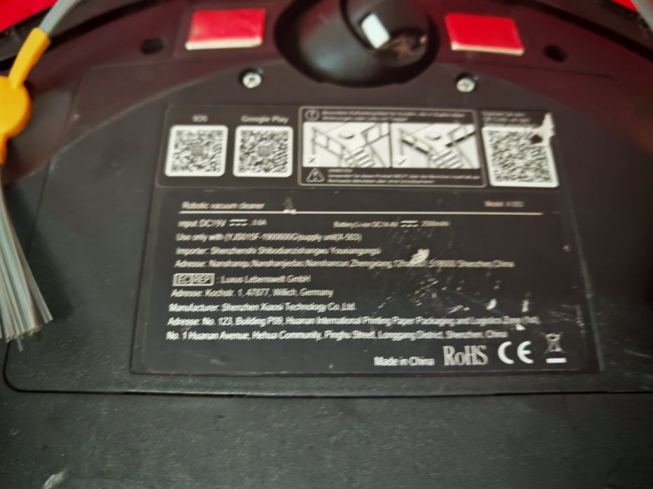 Aspirator robot curățenie