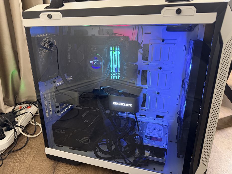 SISTEM AMD Ryzen 9 5900X, RTX 3090, 64 GB RAM PC Editare sau Gaming