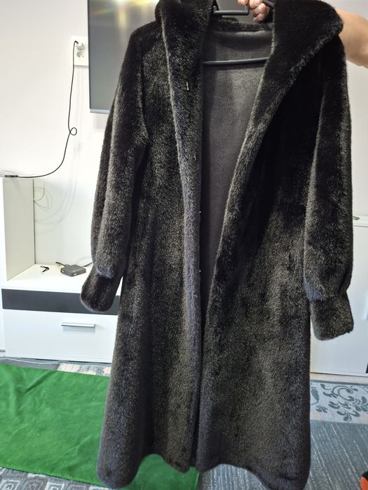 Продам шубу норковую с шапкой