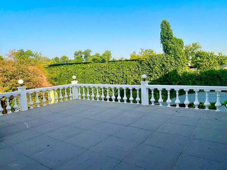 Дом/участок. Мирабадский. Под бизнес. Азербайджанский центр. Аэропорт.