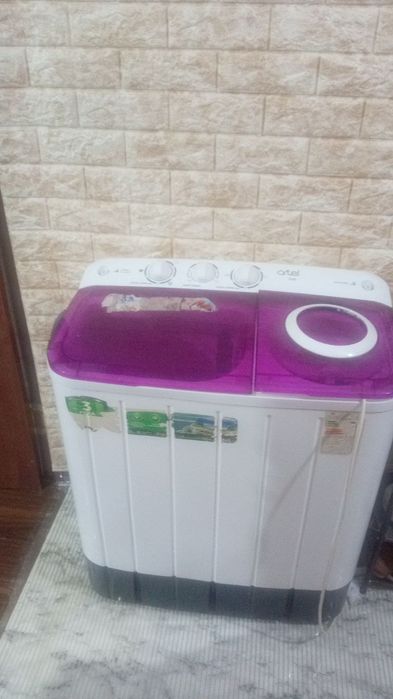 Kir moshina sotiladi