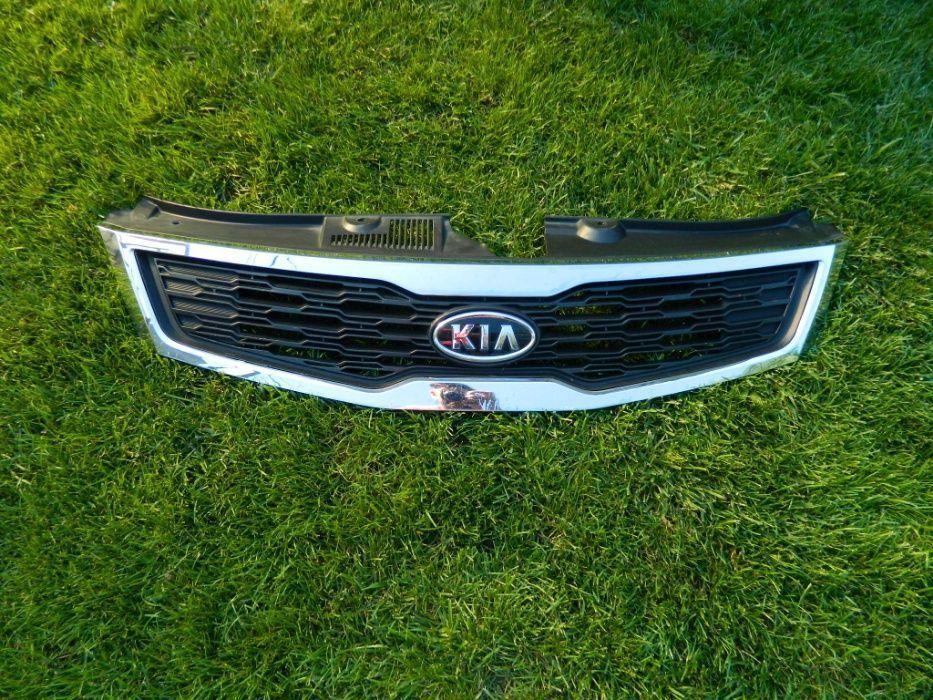 Grila radiator Kia Ceed Facelift dupa 2013 cod 86351-1H500