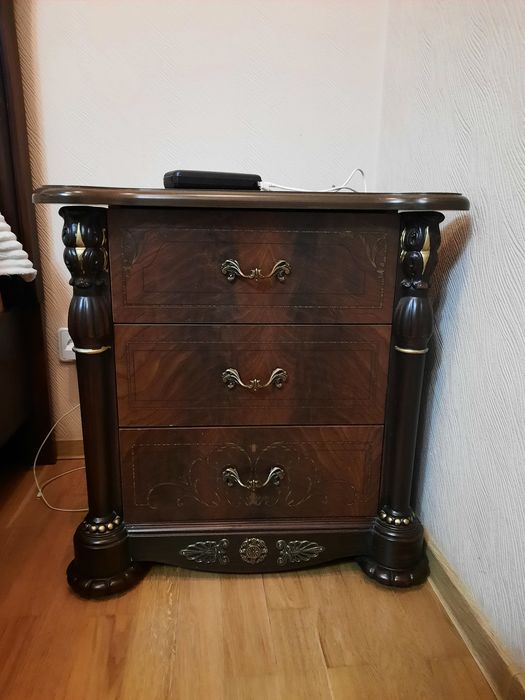 Спальный гарнитур