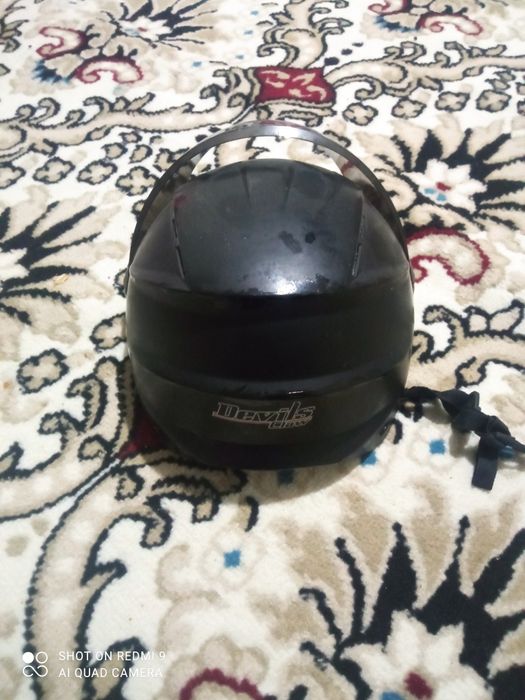 Каска скутерга мотоциклга