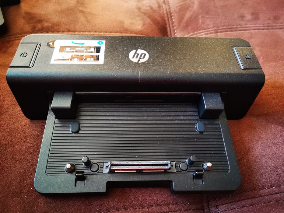 Продавам докинг станция за лаптопи HP
