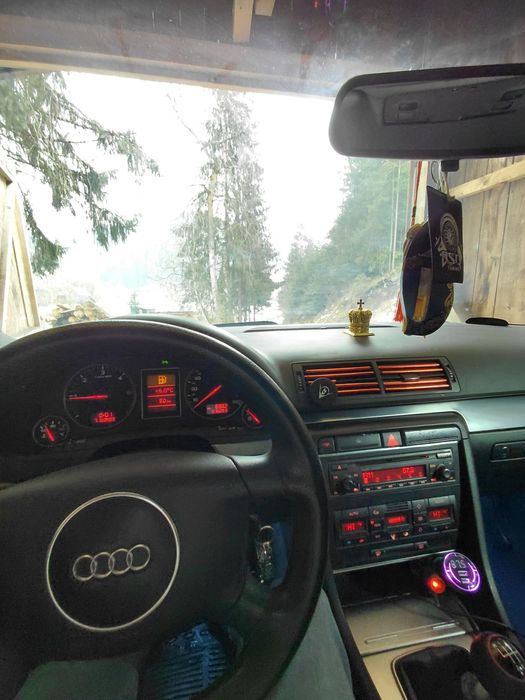 Vând Audi a4 b6 1.9
