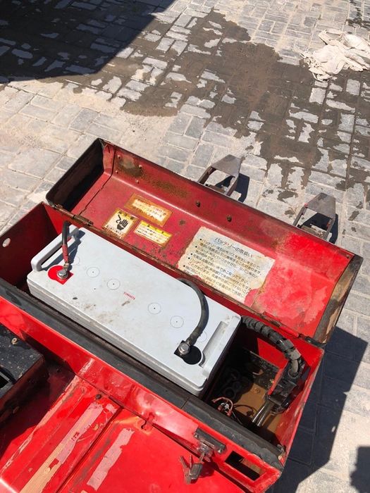 Продам электророхлю коматцу