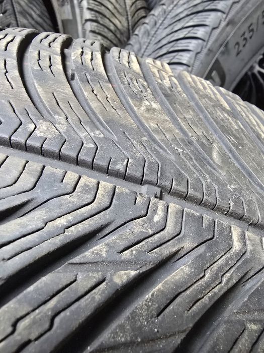 Set 4 anvelope de iarna Michelin Alpin 5 235 55 R19