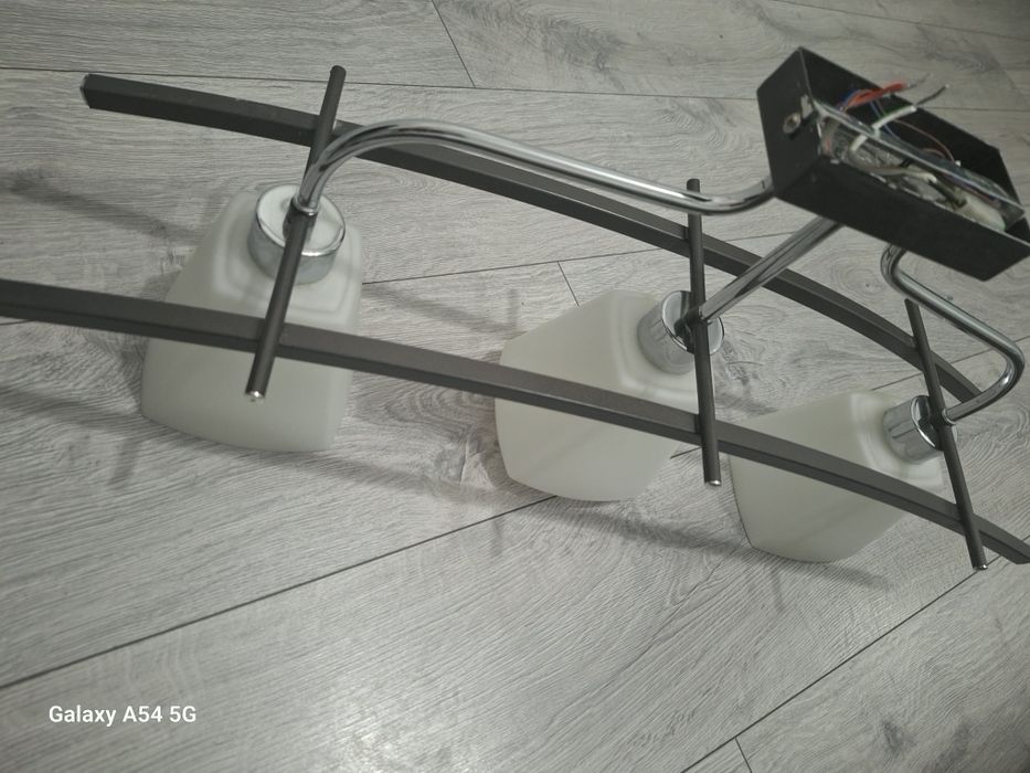 Candelabru / lustra 3 brate