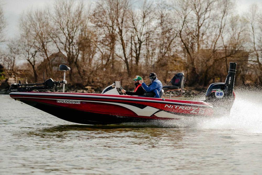 Barca Pescuit Nitro Z6 Bass Boat