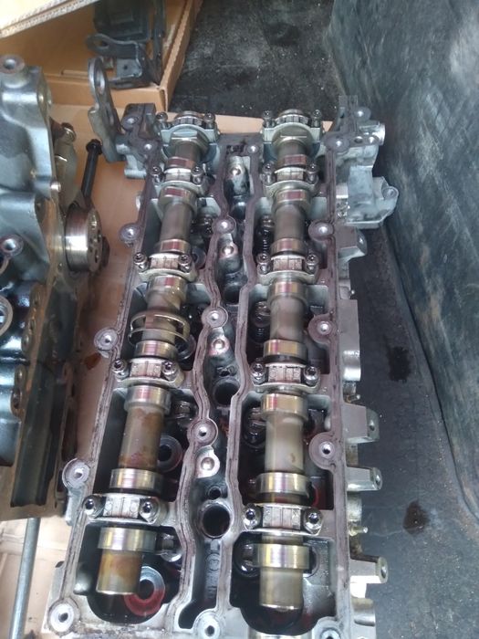 Двигател на части 651 мерцедес 220  2011г.сди