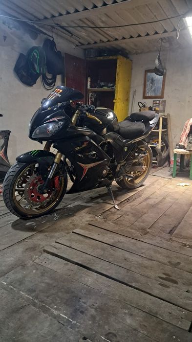 Продам Racer SkyWay RC250CS