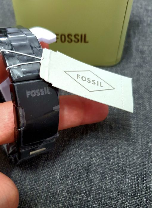 Fossil - elegant și modern