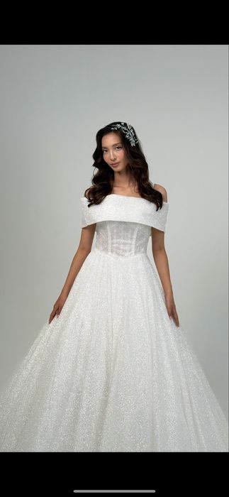 Свадебные платья