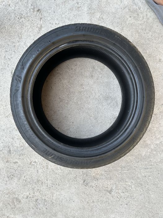 Bridgestone 2 шт 235/45/r18
