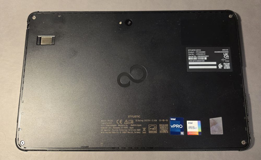 Laptop/Tableta Fujitsu Stylistic q7312 • I5-1245U • 32GB RAM • 512GB SSD • 4G • Wacom pen and display • Windows 11 Pro