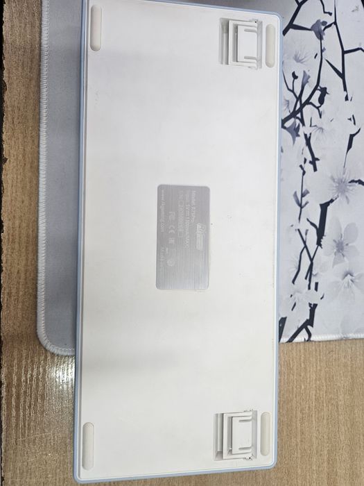 Продам Клавиатуру (Royal kludge r75 pro)