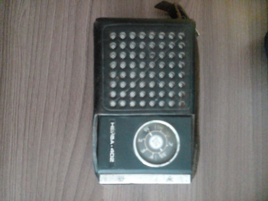 Продам радио 1982 года.