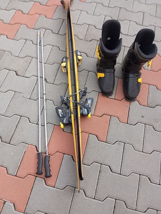 Schiuri Elan perfecta condiție