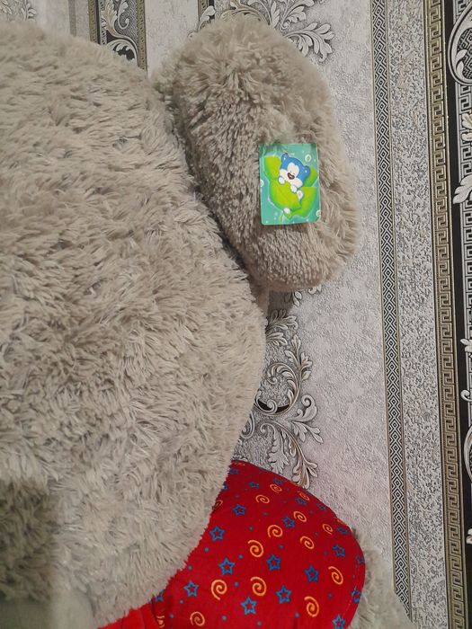 Teddiy katta ayiq 160.sm sotiladi