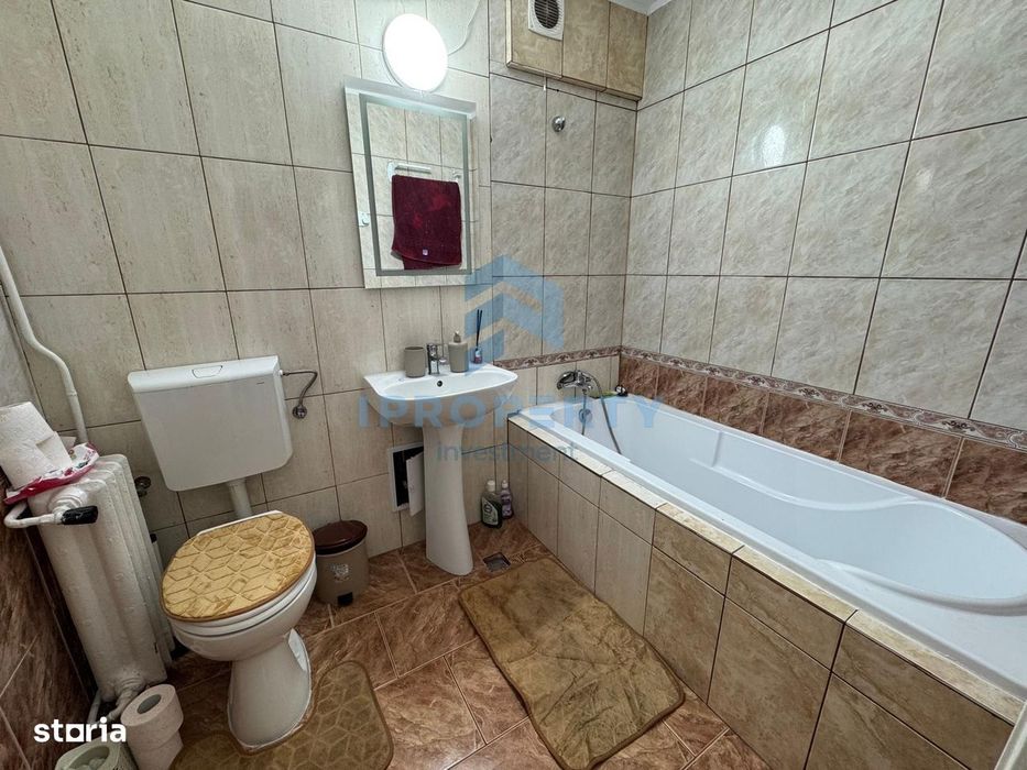 Apartament 2 camere cu terasa situat ultracentral 1 minut metrou Roman