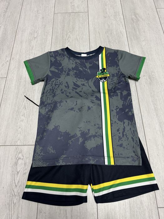 Продам детские вещи