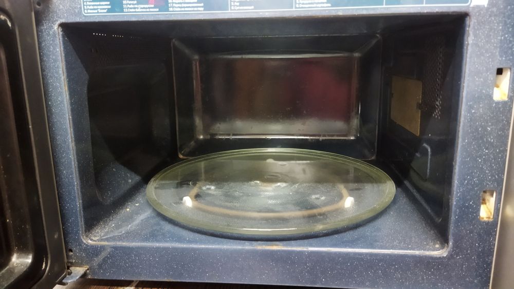 Микроволновка samsung.