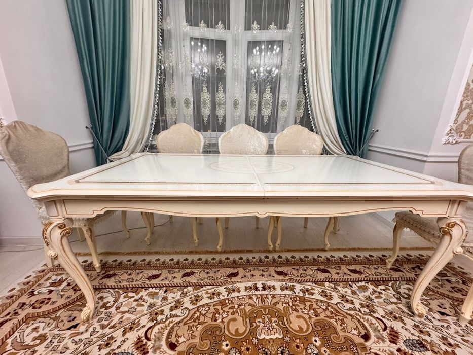 Продам стол  со стульями