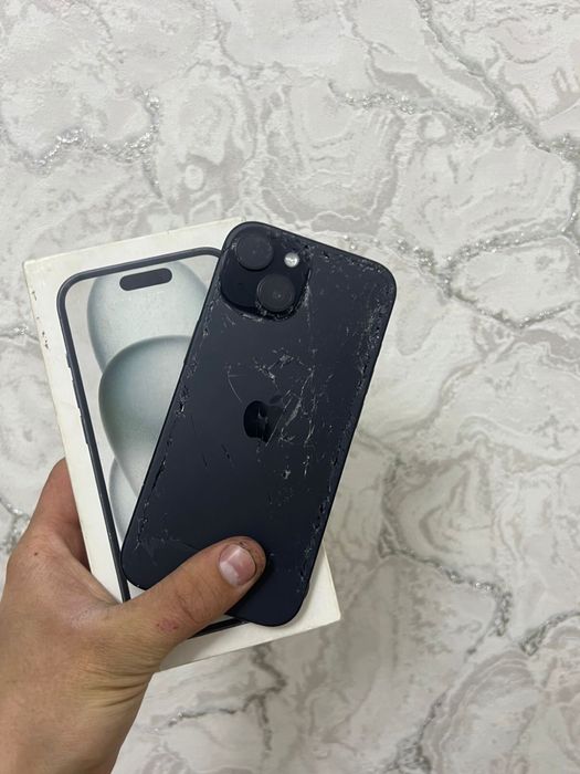 Продам айфон 15