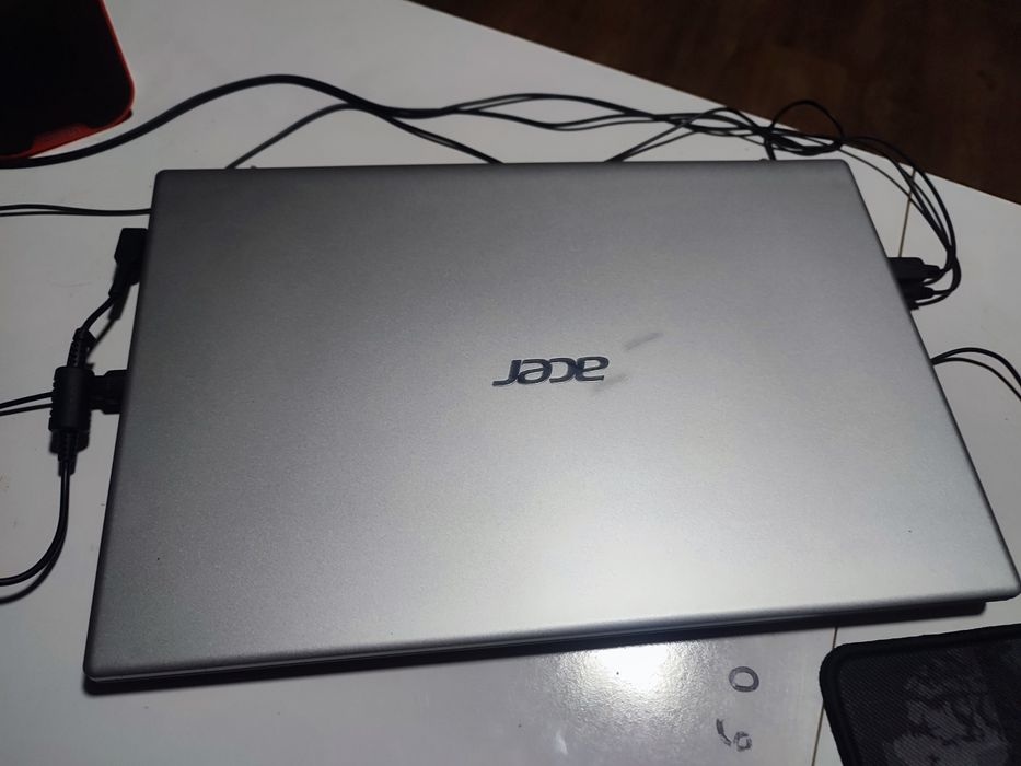 Notebook core i5 8/1TR