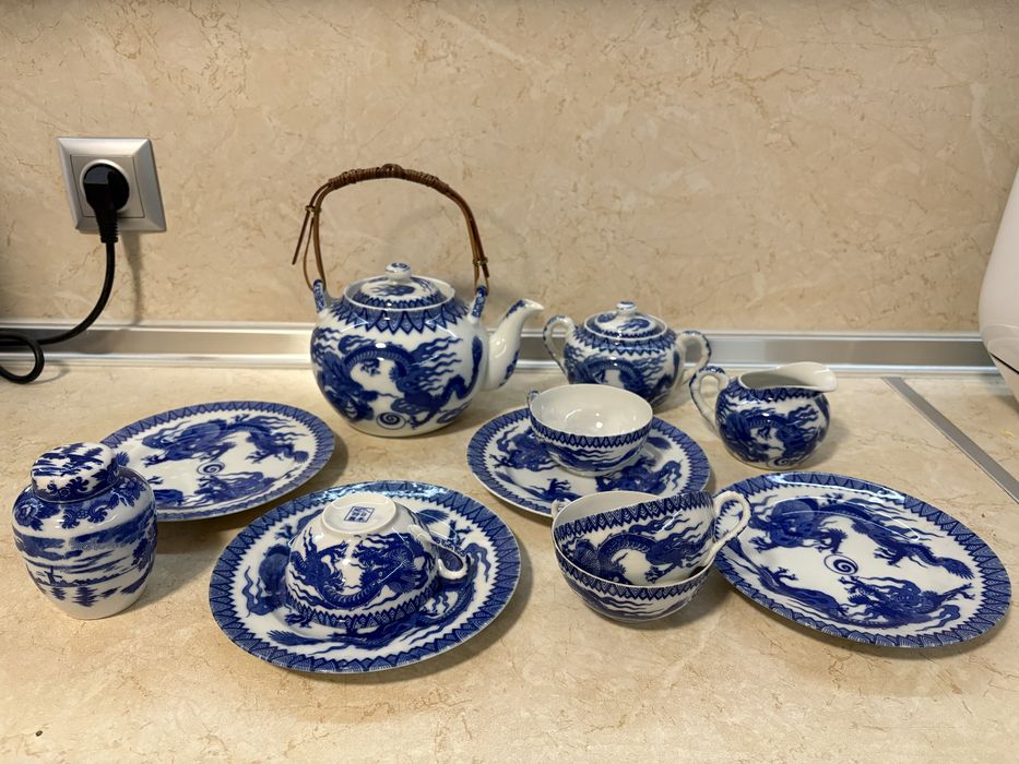 Порцеланов сет за чай