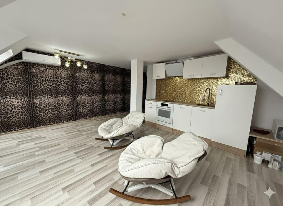 Продава се Двустаен апартамент в София, Малинова долина - 74 кв.м за 2051 €/кв.м - Снимка #3