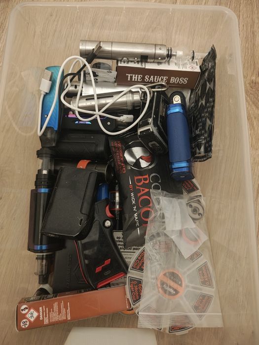 Lot tigări electronice, piese schimb