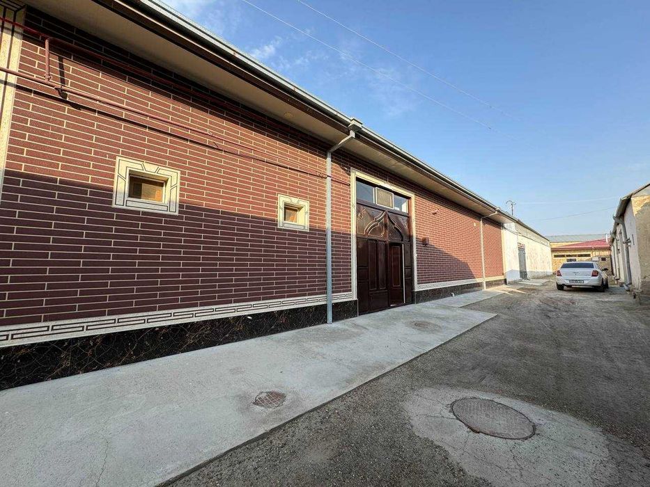 5 so’tiqli tayyor hovli sotiladi. Gaz, svet, suvdan muammosi yoq.