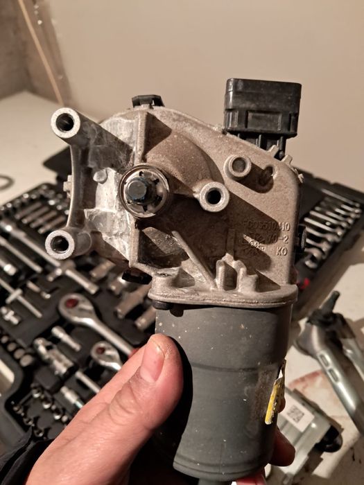 Моторчик дворника